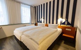 Hotel Dh Vec, Sehr Beliebtes & Leckeres Fruehstueck, Self-Check-In